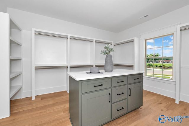 114 Lanwood Drive, Huntsville, AL 35811