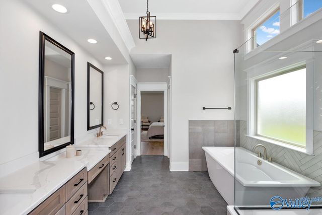 114 Lanwood Drive, Huntsville, AL 35811