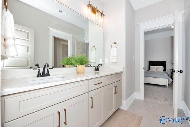 114 Lanwood Drive, Huntsville, AL 35811