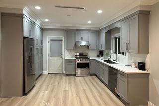 500 N RESH Place B, Anaheim, CA 92805