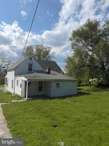 803 3RD ST, Martinsburg, WV 25404