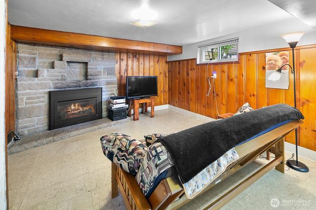 10445 Marine View Drive SW, Seattle, WA 98146