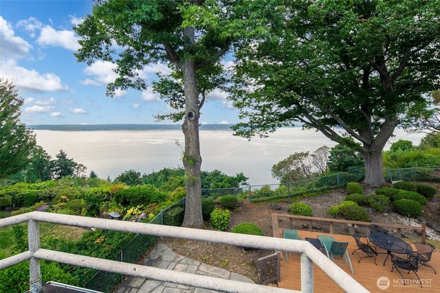 10445 Marine View Drive SW, Seattle, WA 98146