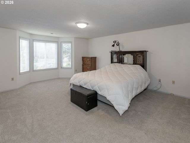 15720 Ne 12TH Way, Vancouver, WA 98684