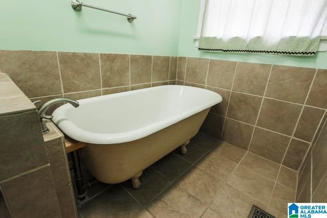 106 HENRY STREET, Talladega, AL 35160