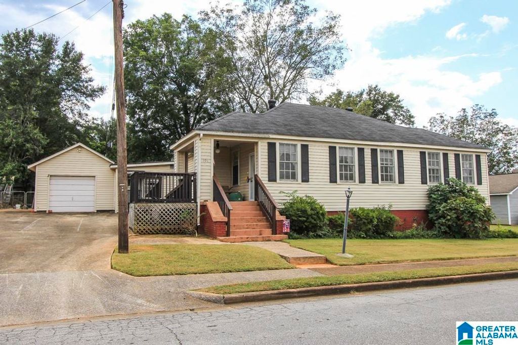 106 HENRY STREET, Talladega, AL 35160