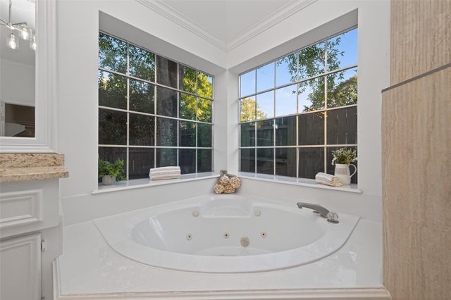 3602 Clover Valley Drive, Kingwood, TX 77345