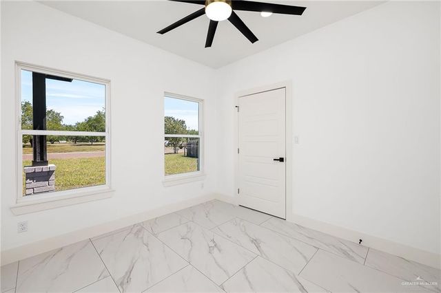 504 E VFW Avenue, Elsa, TX 78543