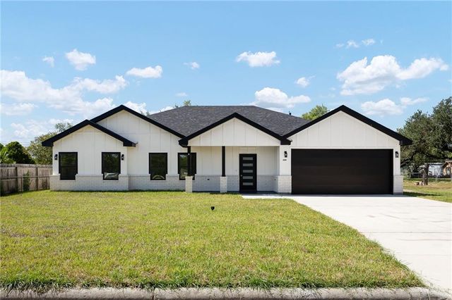 504 E VFW Avenue, Elsa, TX 78543