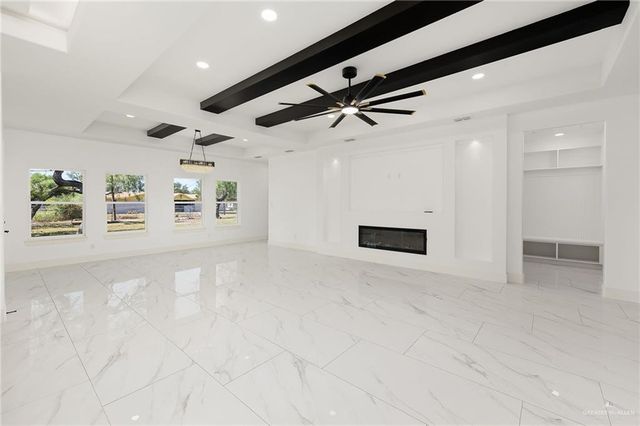 504 E VFW Avenue, Elsa, TX 78543