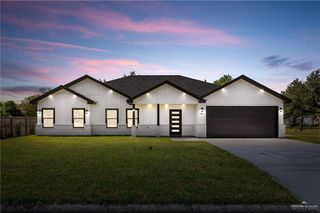 504 E VFW Avenue, Elsa, TX 78543