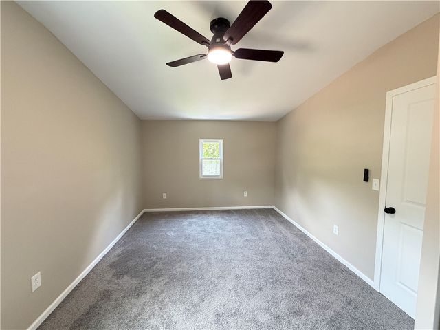 137 Emrose Dr, Penn Hills, PA 15235