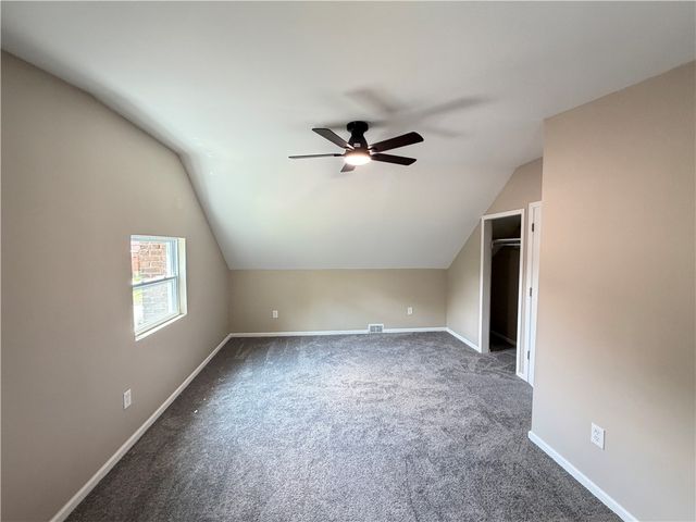 137 Emrose Dr, Penn Hills, PA 15235