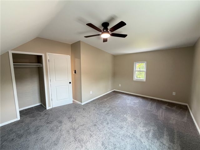137 Emrose Dr, Penn Hills, PA 15235