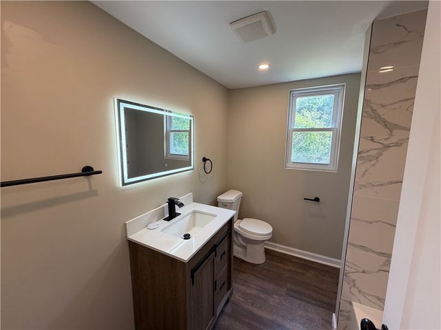 137 Emrose Dr, Penn Hills, PA 15235