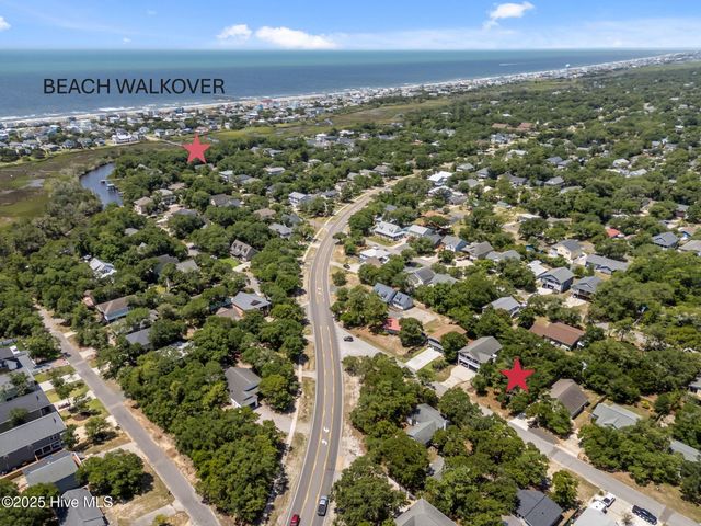 105 NE 22nd Street, Oak Island, NC 28465