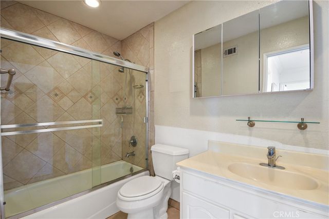 141 Oxford, Irvine, CA 92612