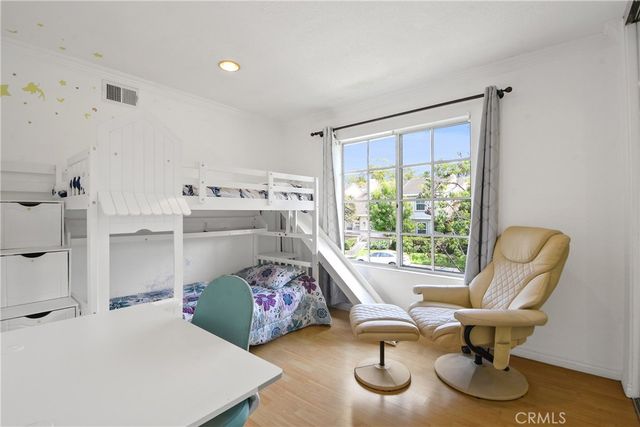 141 Oxford, Irvine, CA 92612