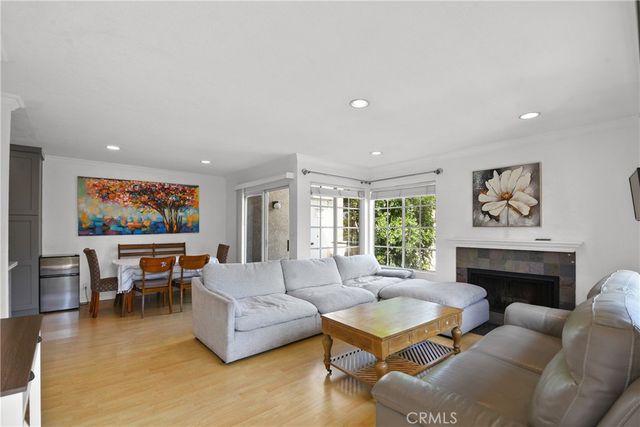 141 Oxford, Irvine, CA 92612