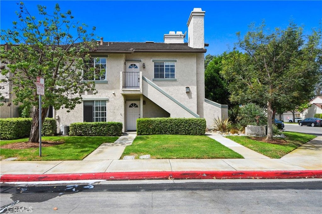 141 Oxford, Irvine, CA 92612 — photo 2