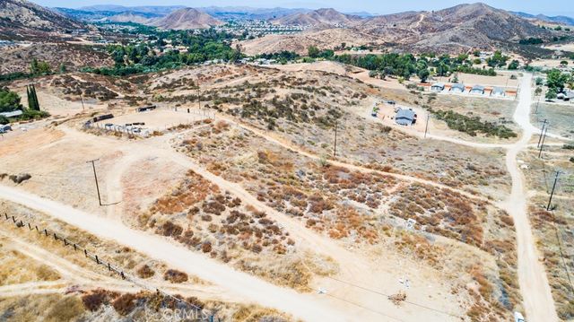 1 Olive, Menifee, CA 92584