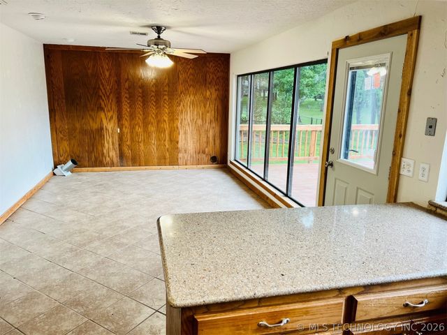 6800 Magnolia Drive, Kingston, OK 73439