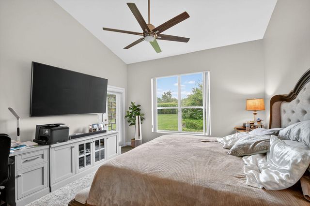 6900 Cairnwell Drive, Boynton Beach, FL 33472
