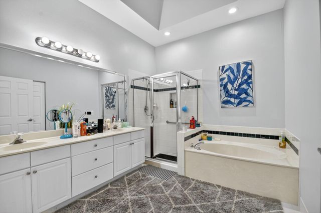 6900 Cairnwell Drive, Boynton Beach, FL 33472