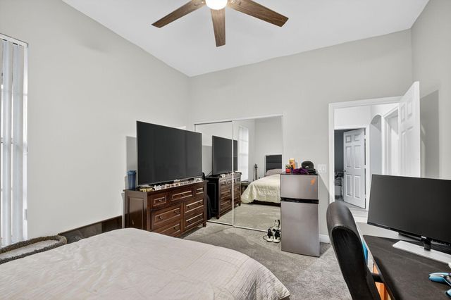 6900 Cairnwell Drive, Boynton Beach, FL 33472