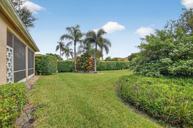 6900 Cairnwell Drive, Boynton Beach, FL 33472