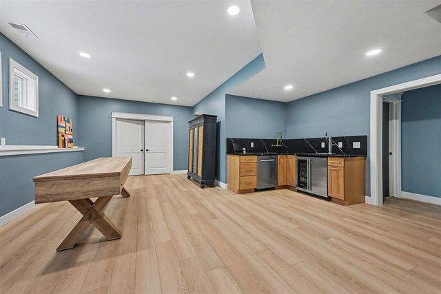 7843 Harvest Hill Lane, Kalamazoo, MI 49009