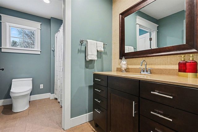 7843 Harvest Hill Lane, Kalamazoo, MI 49009