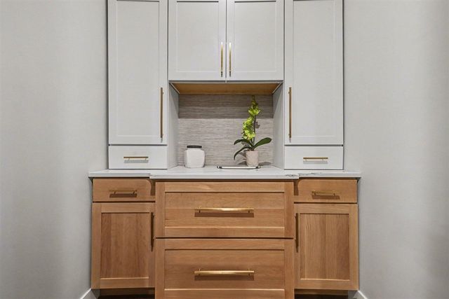 7843 Harvest Hill Lane, Kalamazoo, MI 49009