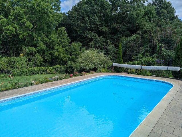 7843 Harvest Hill Lane, Kalamazoo, MI 49009