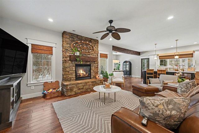 7843 Harvest Hill Lane, Kalamazoo, MI 49009