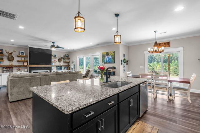 276 Rossborn Lane, Carthage, NC 28327