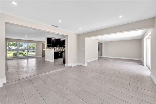 611 N Highland Drive, Hollywood, FL 33021