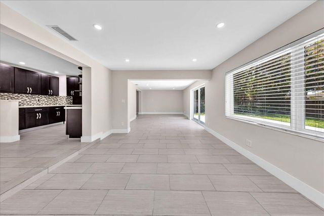 611 N Highland Drive, Hollywood, FL 33021