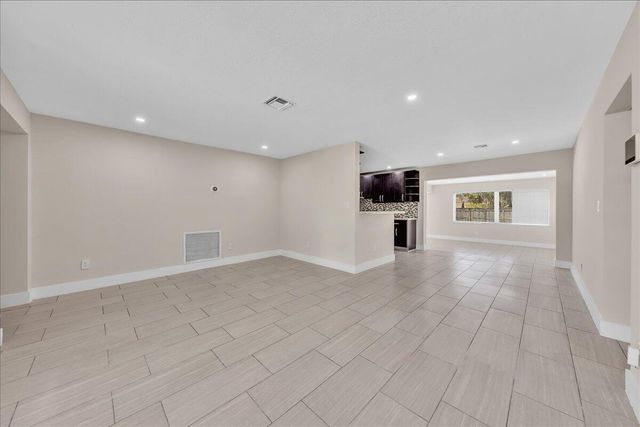 611 N Highland Drive, Hollywood, FL 33021