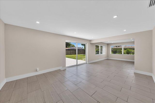 611 N Highland Drive, Hollywood, FL 33021