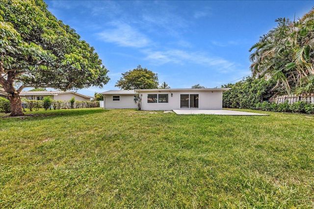 611 N Highland Drive, Hollywood, FL 33021