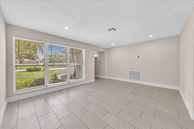 611 N Highland Drive, Hollywood, FL 33021