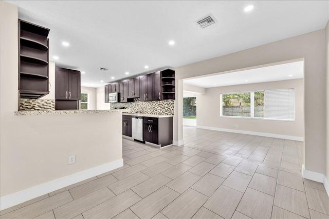 611 N Highland Drive, Hollywood, FL 33021