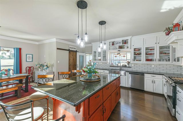 25500 W Fm-1097, Montgomery, TX 77356