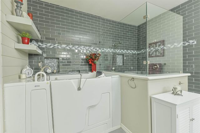 25500 W Fm-1097, Montgomery, TX 77356