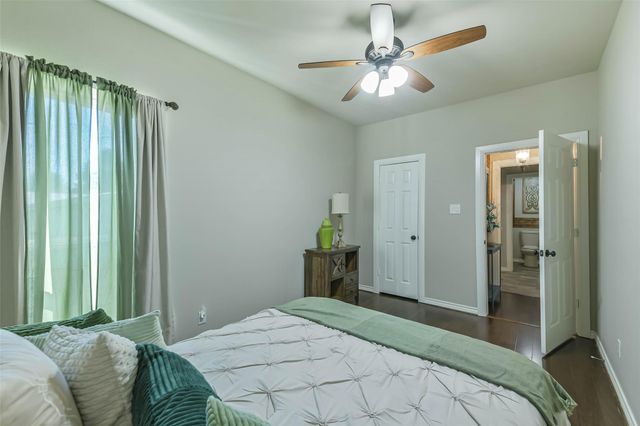 25500 W Fm-1097, Montgomery, TX 77356