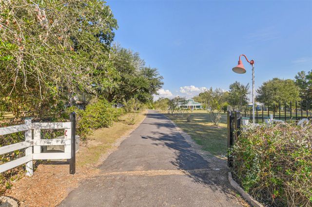 25500 W Fm-1097, Montgomery, TX 77356
