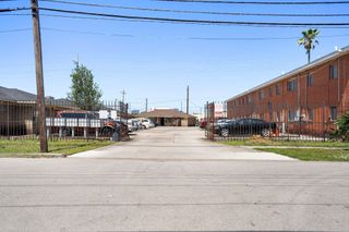 5960 Ardmore Street, Houston, TX 77021