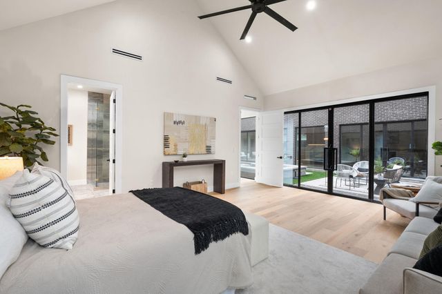 1910 Crooked LN, Austin, TX 78741