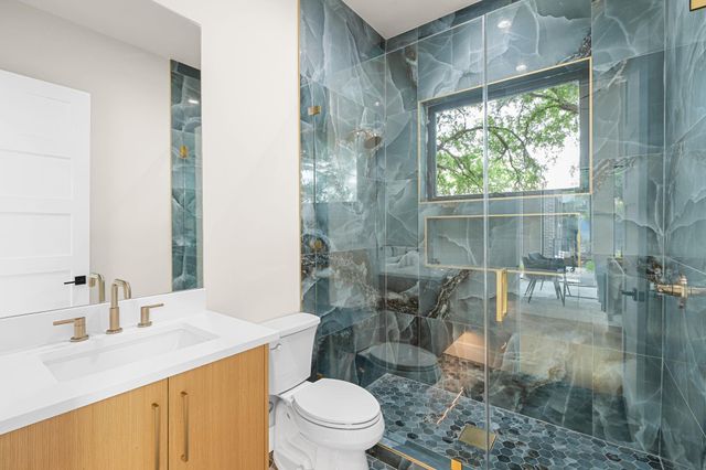1910 Crooked LN, Austin, TX 78741